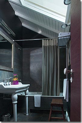 Photo 9 - Hotel Le 123 Elysées Paris 4* star near the Champs Elysees - Bathroom.