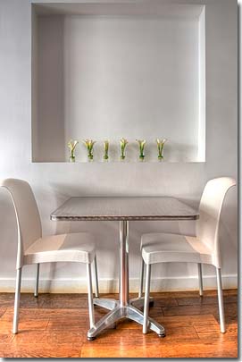 Photo 4 - Hotel l'Annexe Parigi 3* stelle nei pressi della place de la République - I rumori, provocati dall’andirivieni degli altri ospiti, sono attutiti grazie alla moquette di alta qualità che abbiamo utilizzato per ricoprire i pavimenti dei corridoi. Anche se non di prim’ordine, la biancheria è nuova e di una certa qualità. I letti sono di dimensioni standard, inoltre offriamo camere con due letti singoli.