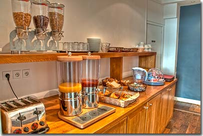 Photo 6 - Hotel l'Annexe Parigi 3* stelle nei pressi della place de la République - La colazione viene servita ogni mattina nella sala da pranzo.