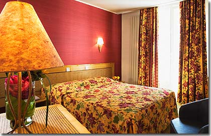 Photo 6 - Hotel Astoria Opera Paris 3* star near the Garnier Opera house and close to the Saint-Lazare area - Double room.