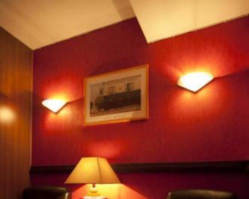 Comfort Hotel Mouffetard Paris 2 Star 75005