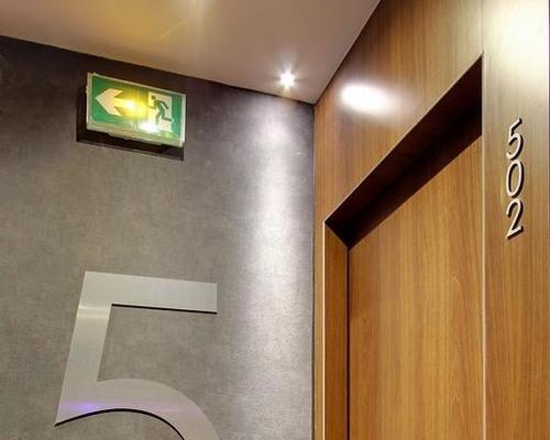 Hotel Alhambra Paris 3 Etoiles 13 Rue De Malte