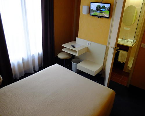 Hotel De Flore Rue Lamarck Paris Hotel De Flore Rue Lamarck Paris