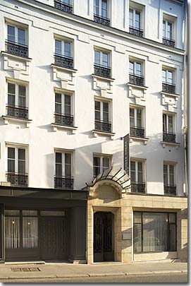 Photo 1 - Hotel George Opéra París 3* estrellas cerca del barrio Montmartre e de la Ópera Garnier - Situado entre la Ópera y Montmartre, este pequeño hotel ofrece una ubicación idílica en la Ciudad de la Luz. A dos pasos de las tiendas, de grandes centros comerciales como Galerías Lafayette o Printemps, del Sacre Coeur y del magnífico barrio de Montmartre.