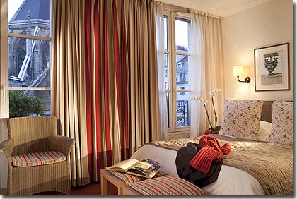 Photo 6 - Hotel Henri 4 Rive Gauche Paris 3* star near the Latin Quarter (Quartier Latin) and boulevard Saint Michel, Left Bank area - Double room.