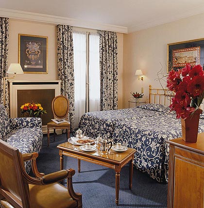 Photo 8 - Hotel Le Littré Paris 4* star near the Saint-Germain des Prés District, Left Bank - Deluxe room Rive-Gauche.