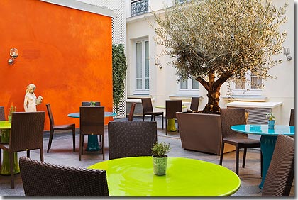 Photo 5 - Hotel Malte Opéra París 3* estrellas cerca de la Ópera Garnier - Y en los meses más cálidos, los huéspedes pueden disfrutar del desayuno en el patio.