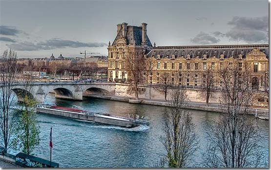 Hotel du Quai Voltaire París 2* estrellas cerca del barrio Saint-Germain des Prés