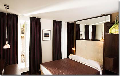 Photo 7 - Hotel Saint Augustin Elysées Paris 3* estrelas ao pé dos Campos Elísios - Quarto de Casal.