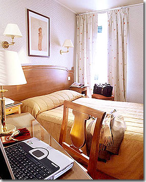 Photo 7 - Hotel Eiffel Kennedy Paris 3* star near 16eme arrondissement - Iron and ironing board available on request
LCD flat screen TV
Mini bar
Non-smoking rooms available upon request
Radio
Satellite TV
Soundproof rooms
Wireless Internet connection
Writing desk