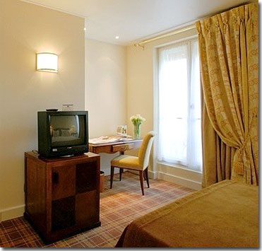 Photo 5 - Hotel Best Western Champs-Elysees Friedland Paris 4* star near the Champs Elysees - The hotel manager Taner Kurt and all his team would be pleased to welcome you and make your stay unforgettable.