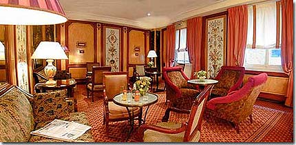 Photo 1 - Hotel Elysees Union Paris 3* star near the Champs Elysees - The Hôtel Elysées Union is ideally located in the heart of one of the most prestigeous district of Paris - the 