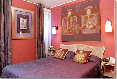 Photo 4 - Hotel Neuilly Park Paris 3* star near the Arch of Triumph and the exhibition centres (Palais des Congrès) - Each room is decorated in a very original manner, based on a specific theme: the “Andalusian” room, the “Mandarin” room, the “Tea in the Sahara” room, the “Japanese” room, the “Love