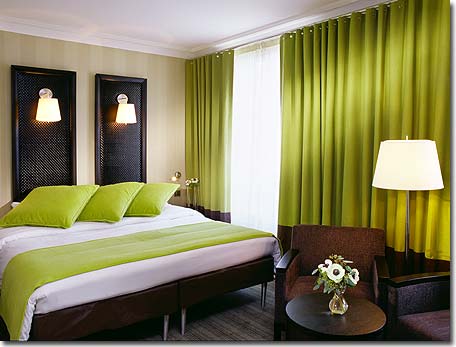 Photo 4 - Best Western Premier Hotel Elysees Regencia Paris 4* star near the Champs Elysees and close to the Arch of Triumph - The 41 rooms redesigned in three palettes – the blue collection, the fuchsia collection and the aniseed collection – are the perfect setting for your dreams.

