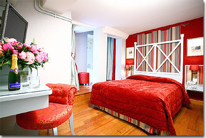 Photo 3 - Hotel Louvre bons enfants Paris 3* star near the Louvre Museum and Chatelet District - Air-conditioning | free Wi-Fi | minibar | LCD television with satellite reception | radio | telephone | safe | hair-dryer.