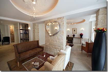 Photo 4 - Hotel Lorette Paris 3* star near the Montmartre District and Garnier Opera - Lobby.