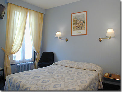 Photo 3 - Hotel Villa du Maine Paris 2* estrelas ao pé do bairro Montparnasse TGV Gare Montparnasse - Estão à sua disposição uma sala de pequenos-almoços e um pátio, para uma relaxante pausa do bulício de Paris.