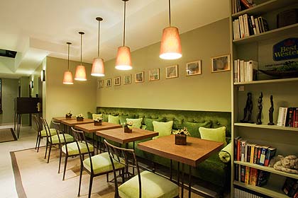 Photo 12 - Best Western Hotel Paris Louvre Opéra Parigi 3* stelle nei pressi dell’Opéra Garnier - Dalle 7.00 alle 10.30, una deliziosa colazione a buffet vi delizierà con caffè, tè, cioccolata, succhi di frutta, yogurt, uova, affettati, formaggi, cereali, biscotti, frutta fresca e secca, croissant e baguette.