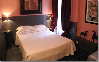 Photo 4 - Hotel Monte Carlo 2* Sterne Paris in der Nähe der Oper Garnier und der Grands Boulevards. - Hotelausstattung
Allgemein
Haustiere erlaubt – 24 Stunden Rezeption – Zeitung – Lift – Hotelsafe – Heizung – Gay Friendly – 

