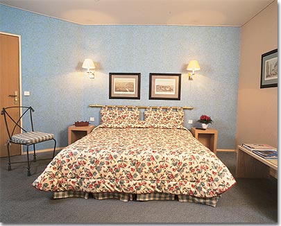 Photo 6 - Hotel Ibis Opera Le Peletier (ex Franklin) Parigi 3* stelle nei pressi dell’Opéra Garnier - Sono tutte dotate di bagno, scrivania, telefono, asciugacapelli, mini-bar, televisione via cavo e cassa forte.