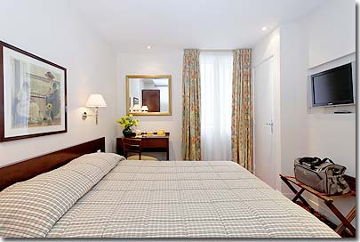 Photo 4 - Best Western Hotel Sydney Opéra Paris 3* star near the Garnier Opera - For your comfort, all our rooms have individual air conditionning. They are equipped with satellite TV, minibar, private safe and direct dial telephone. Free WiFi.