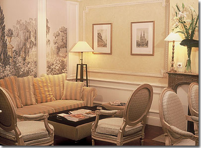 Photo 1 - Hotel Washington Opera París 4* estrellas cerca del Museo del Louvre y del Plaza Vendôme - Antiguo palacete de la Marquesa de Pompadour, el hotel Washington Opéra se distingue por su fachada principal de estilo Luis XV.