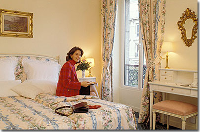 Photo 5 - Hotel Relais Saint Jacques Paris 4* star near the Latin Quarter (Quartier Latin) and boulevard Saint Michel, Left Bank area - Direct phone line, internet connection by WI-Fi in all rooms, modem data port...