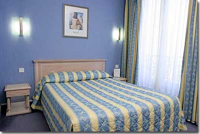 Photo 6 - Hotel Sully Saint Germain Paris 3* estrelas ao pé do bairro Latino (Quartier Latin) e perto do boulevard Saint Michel - Toda a equipe do hotel saberá, por seu dinamismo e profissionalismo, fazer de sua viagem de negócios ou de turismo uma excelente lembrança.