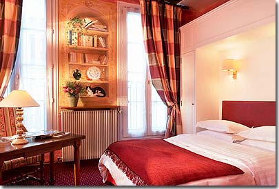 Photo 7 - Hotel Saint Paul Rive Gauche Paris 3* star near the Latin Quarter (Quartier Latin) and boulevard Saint Michel, Left Bank area - All have bathroom, hairdryer, direct phone ,satellite television, mini bar, safety box, Free WiFi.