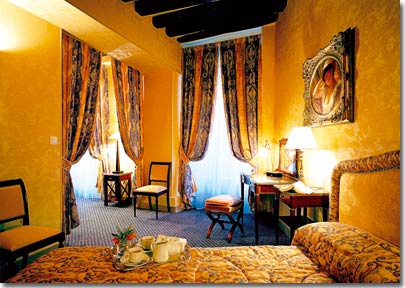 Residence des Arts Paris 3* star near the Latin Quarter (Quartier Latin) and boulevard Saint Michel, Left Bank area