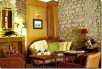 Photo 1 - Hotel de Fleurie Paris 3* star near the Saint-Germain des Prés District, Left Bank - At the Fleurie Hotel, located in the heart of Saint Germain des Pres district, on Paris’s Left Bank, you will find all the modern comforts befitting a charming 3-star hotel.