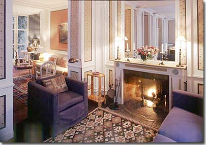 Photo 3 - Hotel le Saint Gregoire Paris 4* star near the Saint-Germain des Prés District, Left Bank - Pleasant colours, warm fires in wintertime, view over patio and comfort of times gone by all together give to this place a wonderful intimate atmosphere.