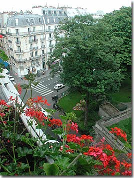 Photo 3 - Hotel Residence Henri IV Paris 3* star near the Saint-Germain des Prés District, Left Bank - Sa position exceptionnelle en fait un havre de paix situé au cœur du quartier latin où Carine et Sophranie prendront soin de vous avec le sourir.