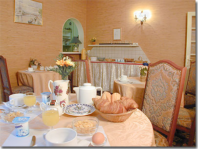 Photo 6 - Hotel Villa du Maine Paris 2* estrelas ao pé do bairro Montparnasse TGV Gare Montparnasse - O pequeno-almoço é servido a partir das 07:00 até às 09:30. 
Preço do Buffet de pequeno-almoço (caso não esteja incluído no preço do quarto: 8 EUR).