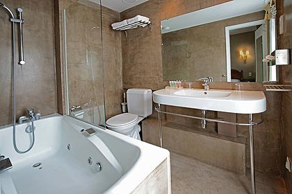 Photo 9 - Best Western Hotel Aramis Saint-Germain Paris 3* estrelas ao pé do bairro Saint-Germain des Prés - Casa de banho privada.